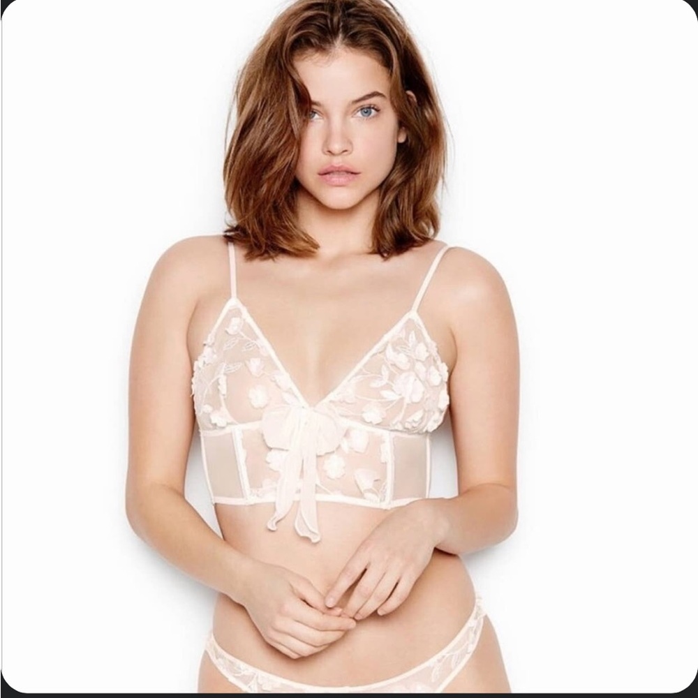 Victoria's Secret Cream Lace Bralette